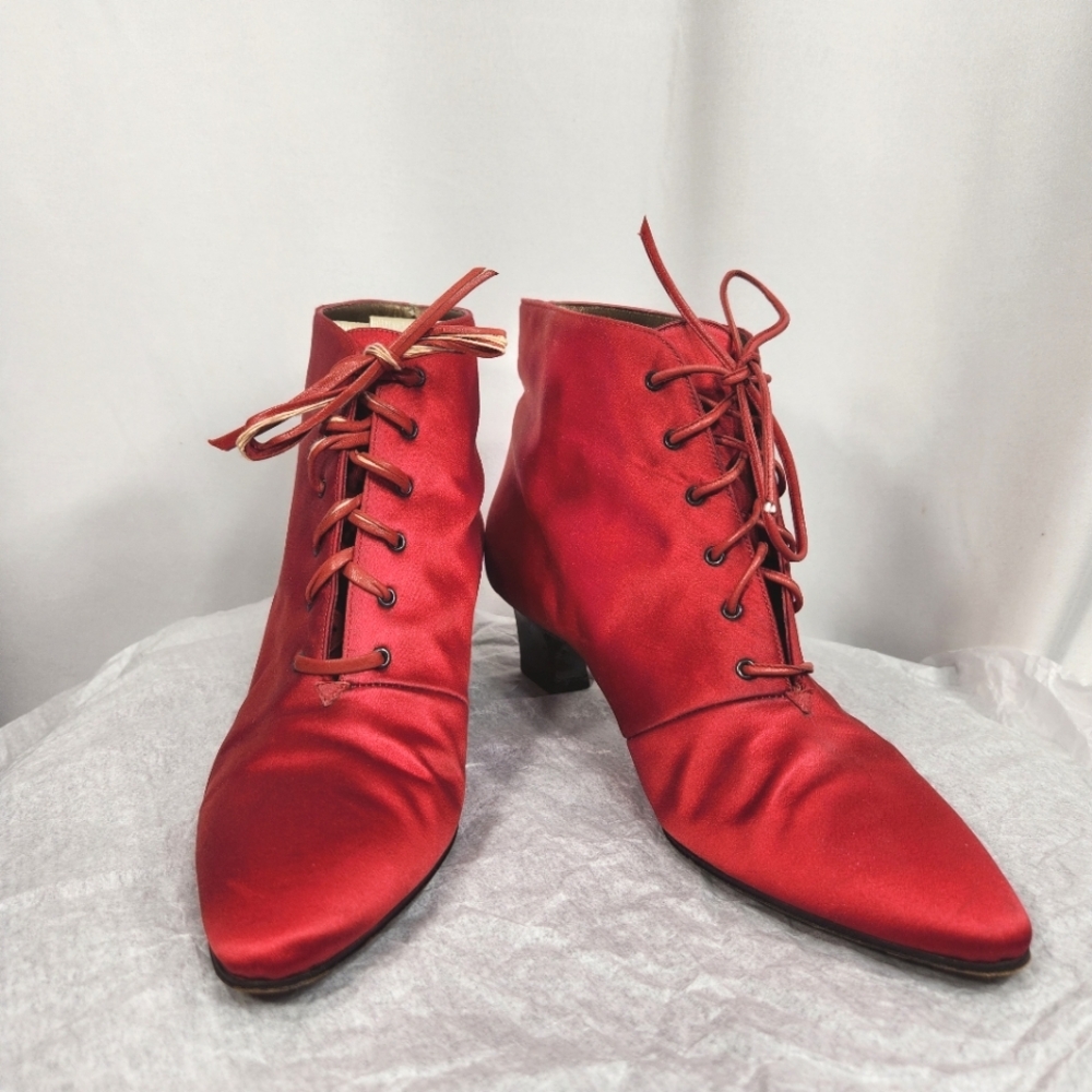 Yves Saint Laurent Rare Vintage Red Satin Freida Leather Ankle Boots Size 7.5M - Picture 1 of 13